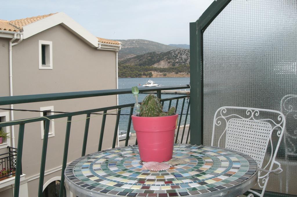 Marina Rooms Аргостолион Екстериор снимка